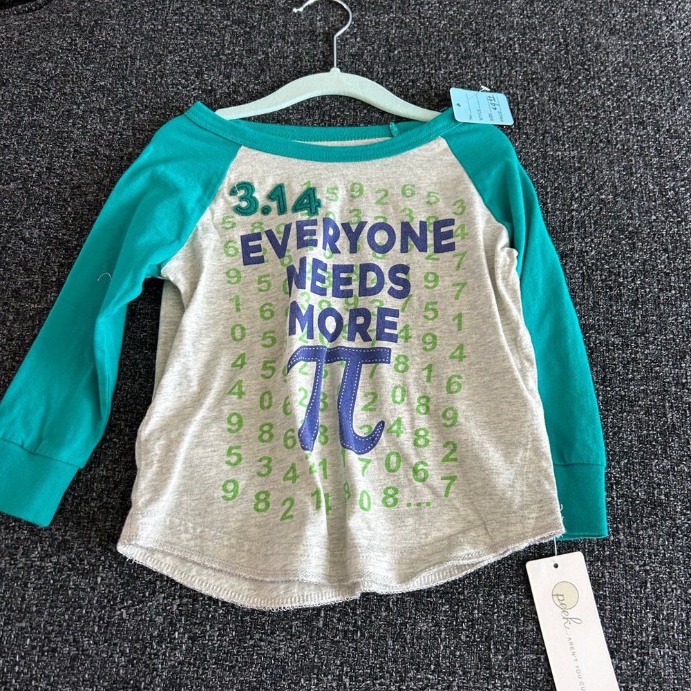 NWT Cute Jersey Sleeve Style Shirt Size 2T